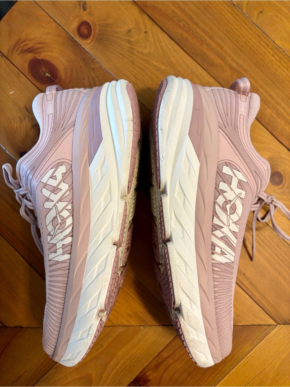 Hoka Women's Sz. 9 Bondi 7 - Picture 6 of 9